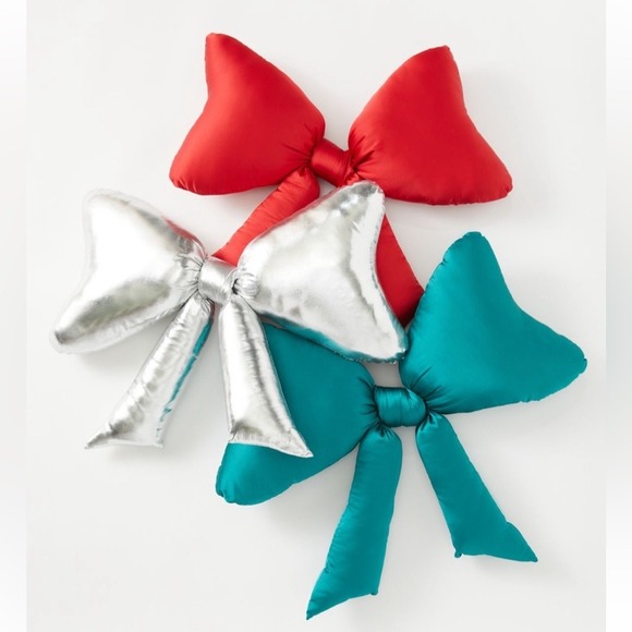 Urban Outfitters Big Bow Silky Satin Bow Pillow Green Accent Throw Decor - Picture 9 of 12